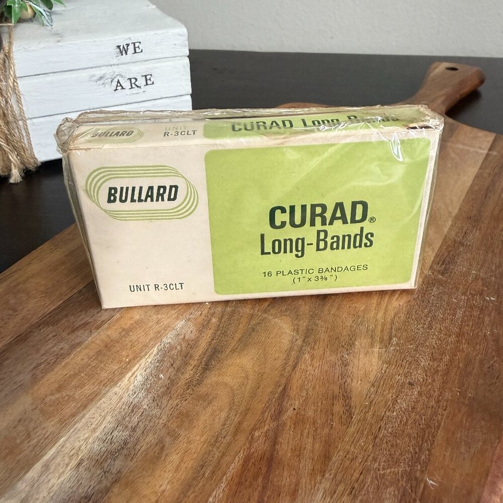 Vintage Curad Bullard Plastic Bandages  Unit No. R CLT With TELFA Pad